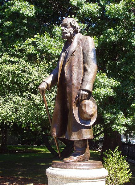 438px-Edward_Everett_Hale_statue,_Boston_Public_Garden,_Boston,_Massachusetts